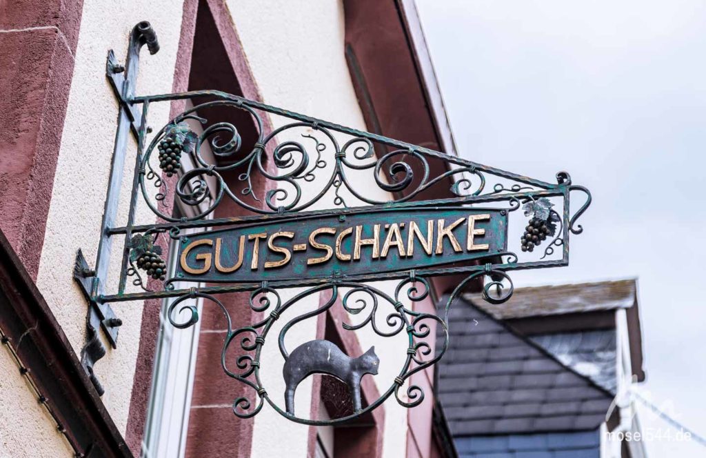 Schild der Guts-Schänke in Zell